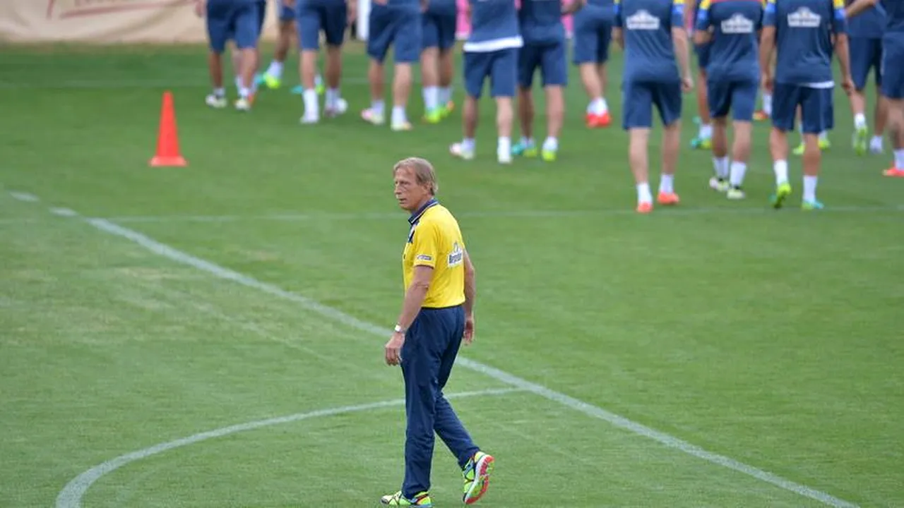 ROMÂNIA - MUNTENEGRU 1-1. Stanciu nu nimerește poarta, din penalty, în minutul 97