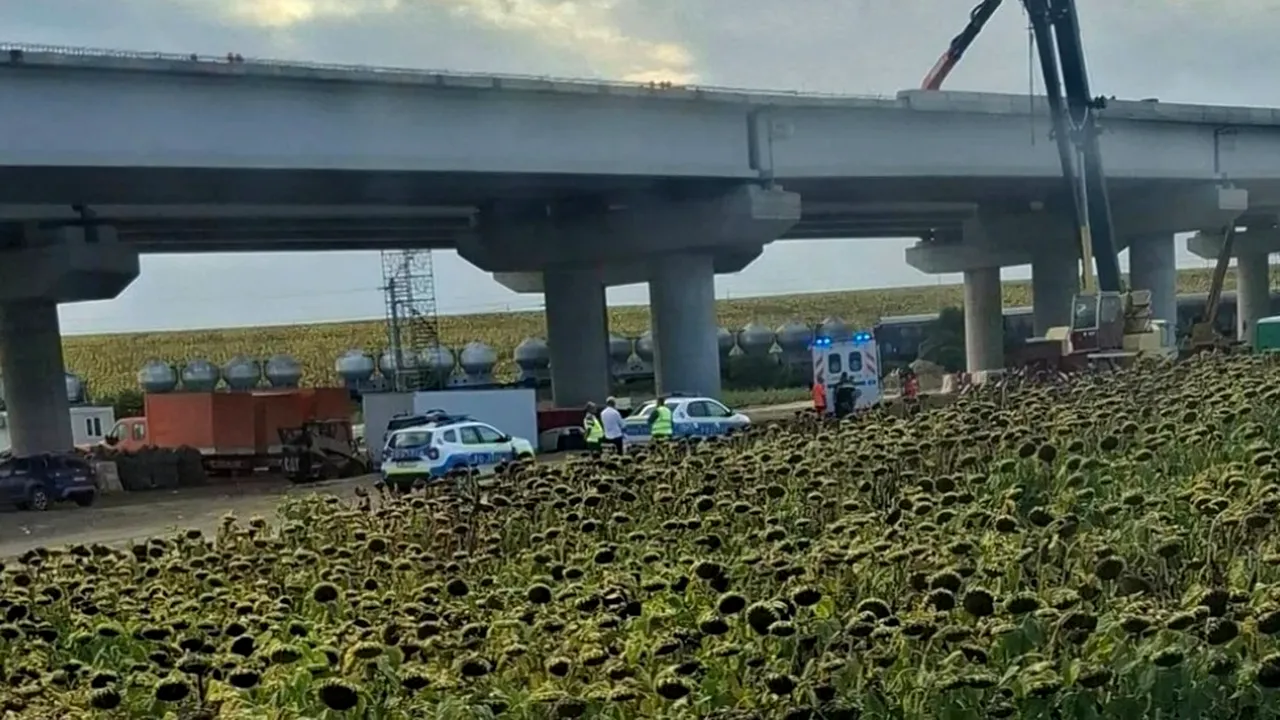 Un muncitor a murit după ce a căzut de la 10 metri, de pe un pod în construcție. Tragedie pe șantierul Autostrăzii A7