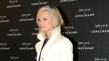 Sânul stâng al top-modelului Kate Moss, sursă de inspirație pentru crearea unei cupe de șampanie