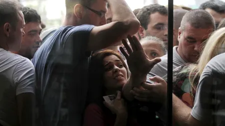 Ce mai vinde Fiscul: Ursuleți de pluș tip poșetă, pile de unghii și șlapi