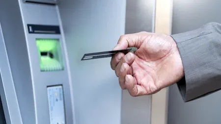 Ce sumă puteți scoate pe zi de pe CARDUL bancar. Limita variază, în funcție de bancă