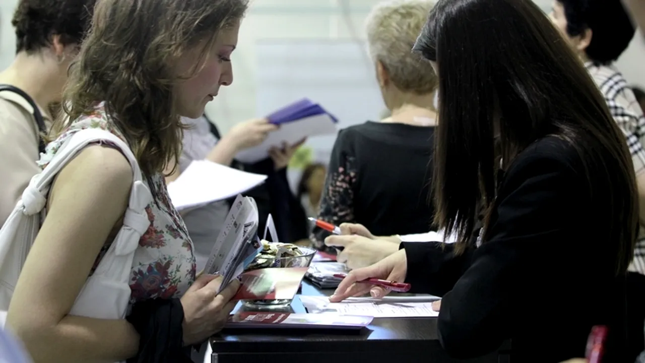 Absolvenții de facultate își pot găsi loc de muncă, marți și miercuri, la târgul de la Sala Dalles