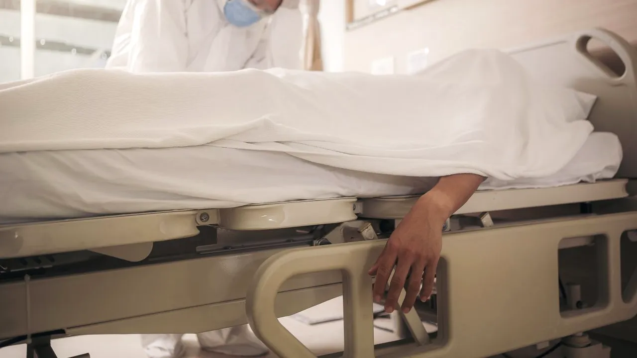 Situație critică pe secția ATI de la SJU Craiova: Un cadru didactic a murit în așteptarea unui loc la Terapie Intensivă