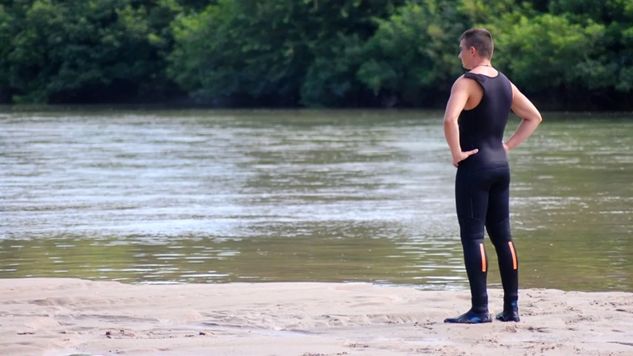 Băiat de 12 ani din Ialomița plecat la scăldat, dat dispărut de familie și căutat de pompieri într-o mlaștină