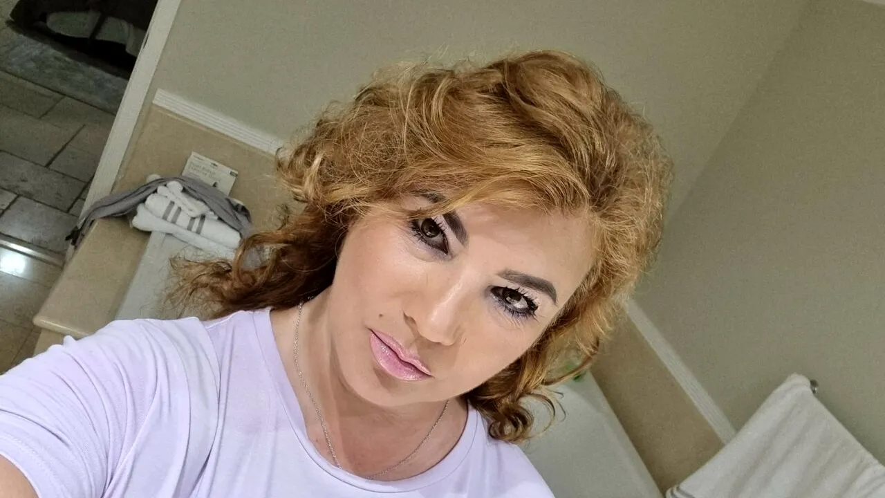 FOTO / Mihaela Borcea se confesează. ”Viața mea a fost MARCATĂ de numeroase încercări”