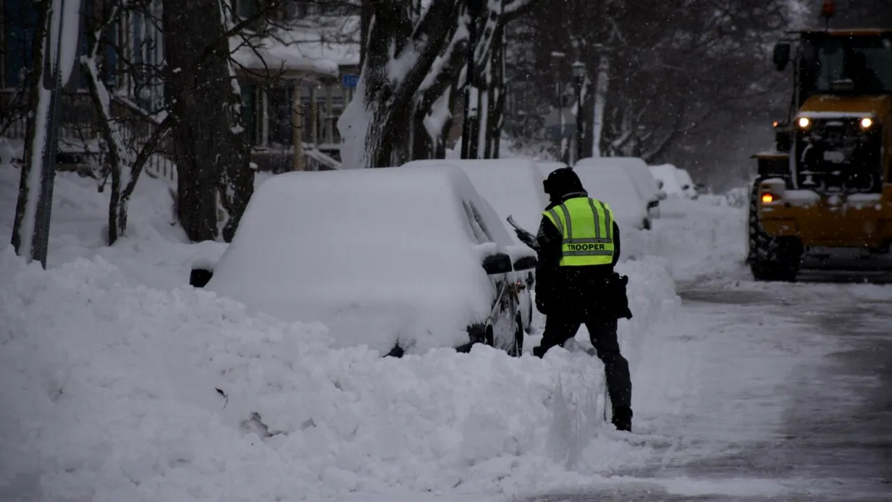 O tânără de numai 22 ani a murit din cauza frigului în propria mașină. Furtuna de zăpadă care a lovit Statele Unite a ucis zeci de persoane