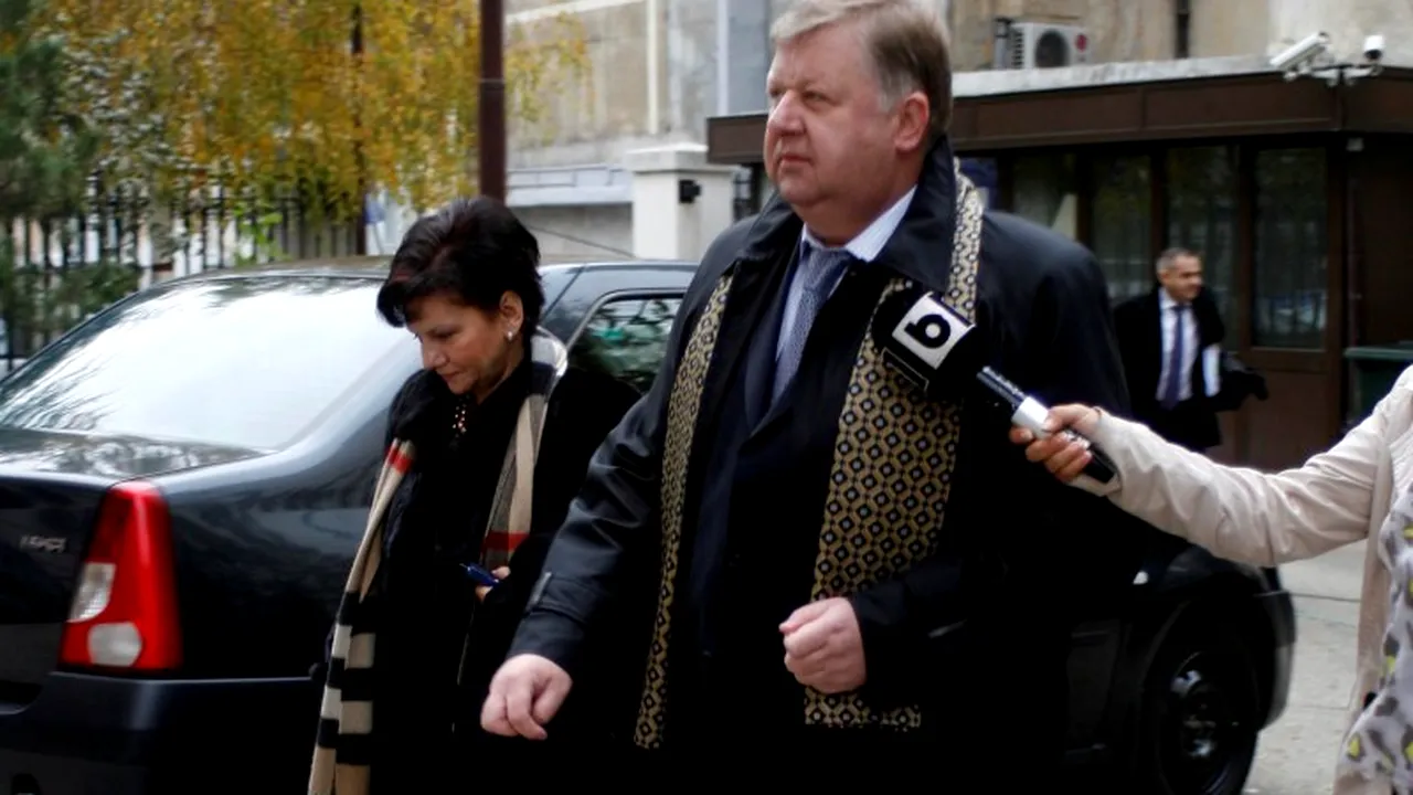 Omul de afaceri Costel Cășuneanu, aduse cu mandat la Parchetul de pe lângă Curtea de Apel Ploiești
