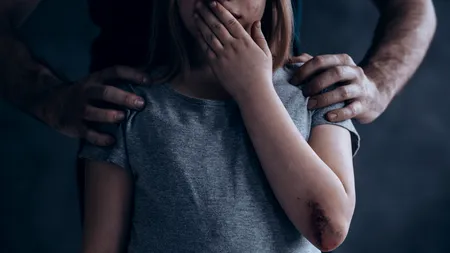 Caz revoltător în Vrancea: Un bărbat  și-a violat fiica de doar 7 ani în timp ce soția era plecată în Spania. Mama victimei a anunțat Poliția