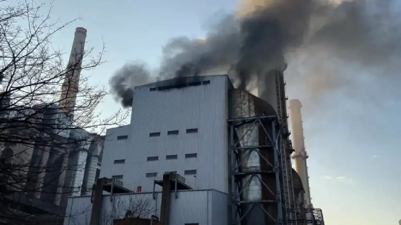 Incendiu în dimineața de Paște la Termocentrala Rovinari. Producția de energie a fost oprită complet