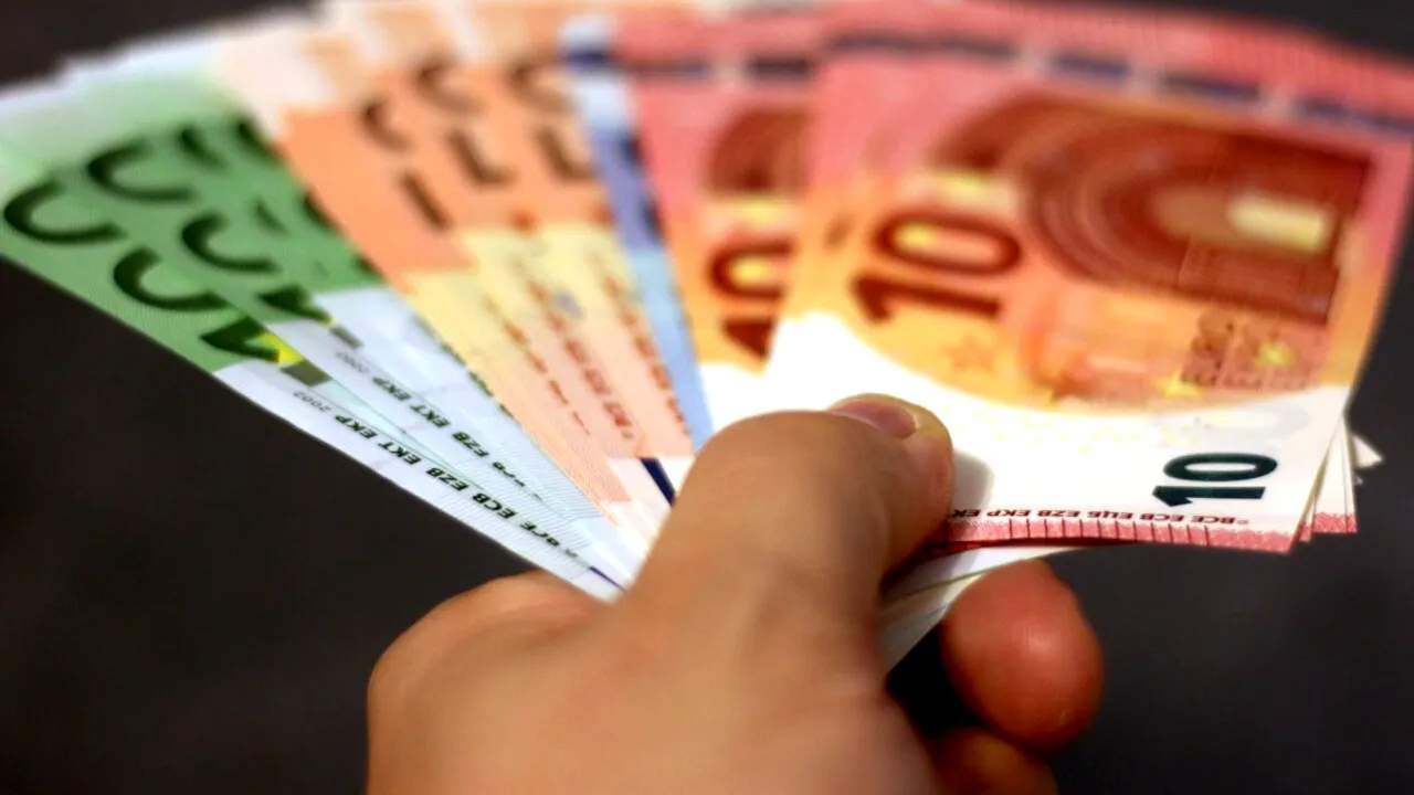 Salariu de peste 4.000 de euro pe lună pentru români. Ce loc de muncă este plătit atât de bine