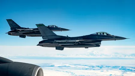 Patru AVIOANE RUSEȘTI au fost interceptate de aeronave de vânătoare americane în apropiere de Alaska