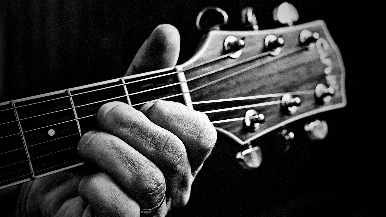 Basistul unei trupe din România a murit în urma infectării cu SARS-CoV-2. „A fost un mare antivaccinist. Covid l-a lovit năprasnic”