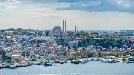 7 orașe europene perfecte pentru a fi vizitate de unul singur. Unde poți să pleci într-o călătorie SOLO