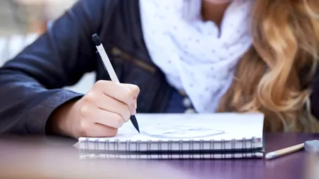 Simulare Bacalaureat 2026. Ce subiecte le-au picat elevilor de liceu la prima probă, Limba și literatura Română