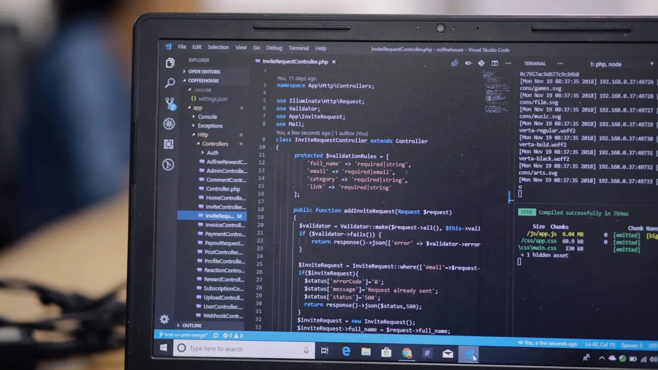 SUA acuză patru chinezi de atacuri cibernetice la nivel global. Marea Britanie și UE, acțiune comună împotriva Chinei