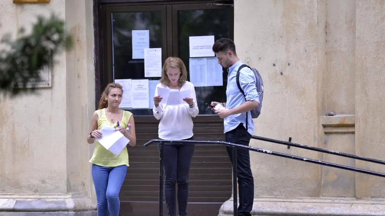 REZULTATE SIMULARE EVALUARE NAȚIONALĂ 2016. Doar 44 la sută dintre elevii de clasa a VIII-a au obținut note peste 5. Câte medii de 10 au fost