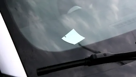 Metoda „Biletul” face ravagii printre șoferi. Cum ajung aceștia să fie victime ale hoților