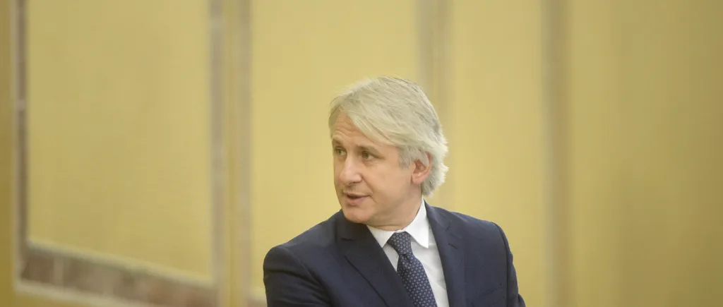 Teodorovici explică ce a vrut să spună Dăncilă în legătură cu salariile: A zis clar că bugetarii care au cerut vor primi lefurile înainte de Paști