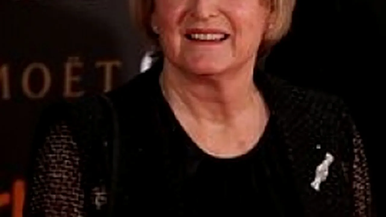 DOLIU în lumea filmului. A murit creatoarea de modă care a îmbrăcat staruri precum Al Pacino, Robert de Niro și Sean Connery. În 1972, Yvonne BLAKE a câștigat premiul Oscar