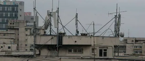 Antenele GSM, periculoase pentru cei care locuiesc în blocurile vecine. Pot cauza insomnii, impotență sau chiar Alzheimer