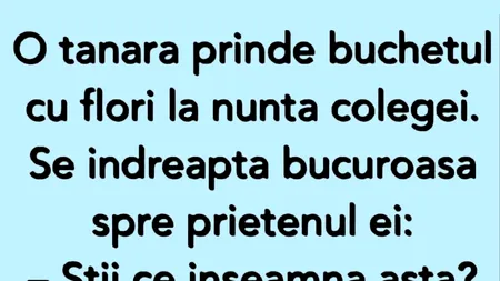 BANCUL ZILEI | O tânără prinde buchetul cu flori la nunta colegei