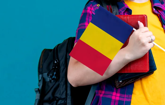 Programul de guvernare Tomac. Salariile profesorilor ar putea fi corelate cu veniturile din Sănătate. Ce arată documentul