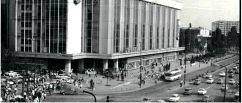 Cum arăta cel mai vechi mall din Romania acum 30 de ani. GALERIE FOTO 