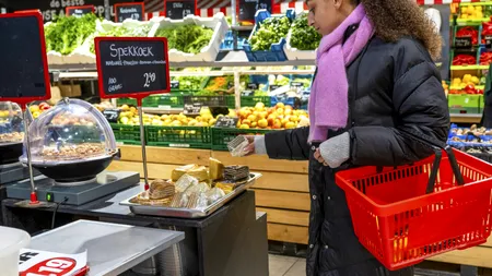 Tentativă de ÎNȘELĂCIUNE în numele unui supermarket din România. Clienții sunt păcăliți că vor primi bani