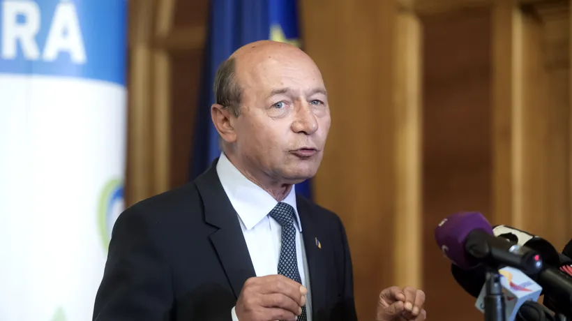 Mesajul scurt al lui Băsescu înainte de votul pe moțiunea de cenzură: „Liviule, ceva minute în plus?