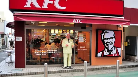 McDonald's a anunțat că renunță la puii crescuți cu antibiotice. Ce va face KFC?