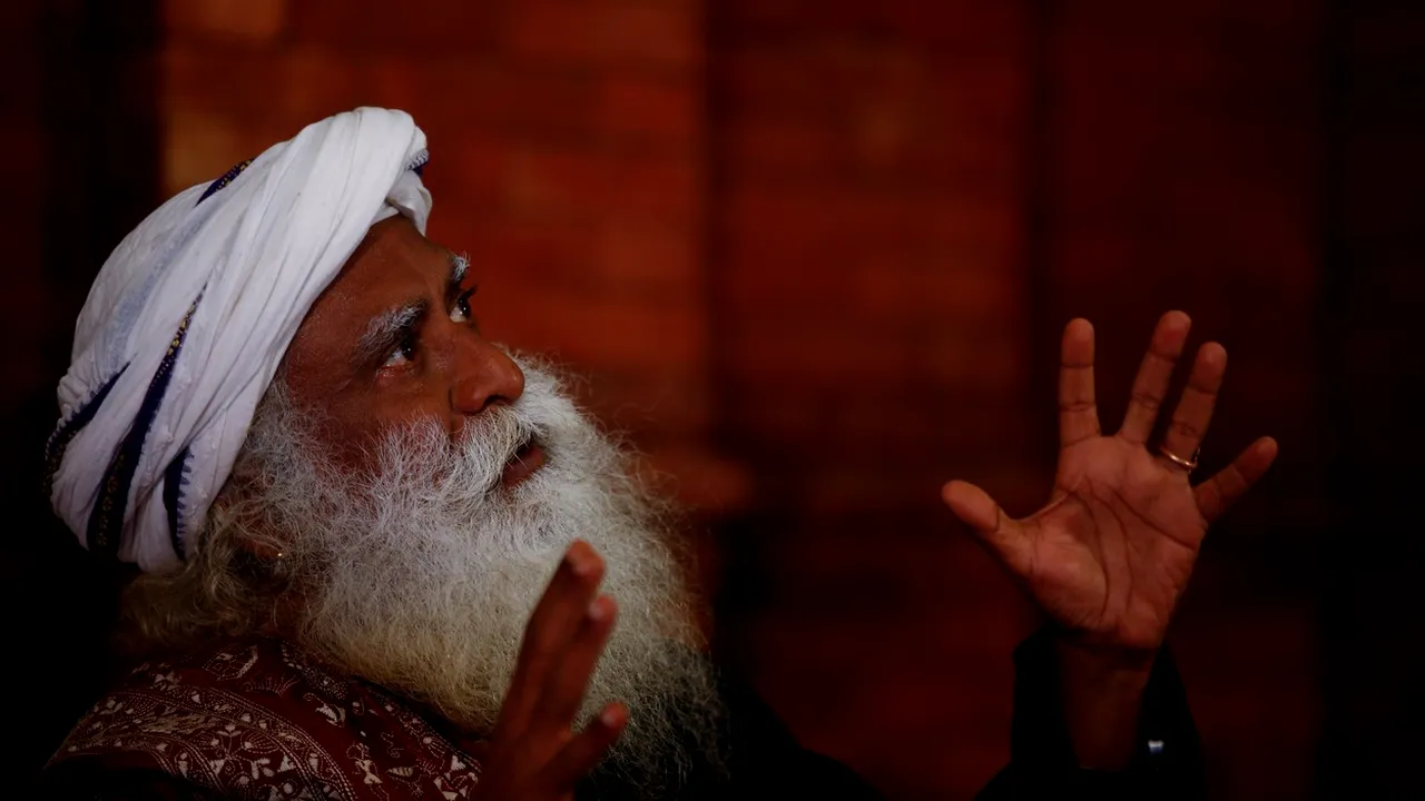 INTERVIU EXCLUSIV | Sadhguru: „Ori de câte ori ceva te rănește, există două opțiuni: Poți deveni fie rănit, fie înțelept. Stă în capacitatea ta să transformi ceea ce ți se întâmplă în ceea ce devine în tine”