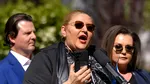 Șoșoacă a făcut scandal la Cotroceni. Ce cadou „otrăvit” i-a adus lui Nicușor Dan