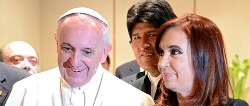 Controversă în Argentina privind un afiș cu Cristina Kirchner în compania Papei Francisc
