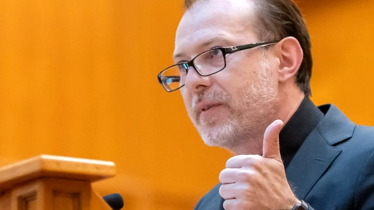 Florin Cîțu, după moțiunea de cenzură: „Another One Bites the Dust!” / „Eșec previzibil al Alianței PSD - AUR!”