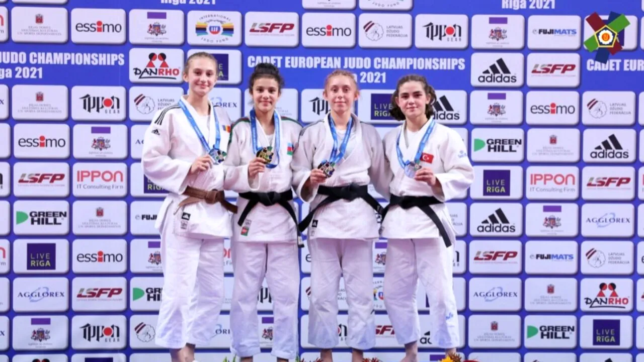 Ea e sexy-JUDOKA! De pe tatami, la Drept Juridic!