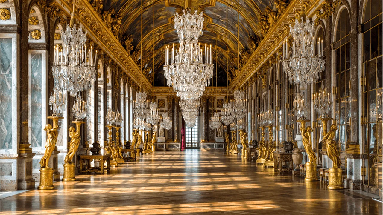 O parte din Palatul Versailles, transformată în hotel. Cum arată și cât costă o cameră în clădirea istorică - FOTO