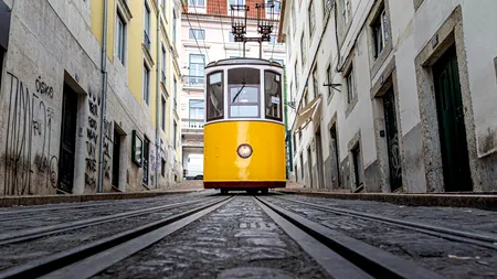 Vibrațiile tramvaielor au impact asupra clădirilor istorice ca un CUTREMUR  de intensitate mică