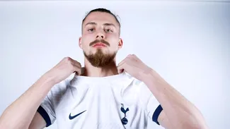 Radu Drăgușin a REVENIT pe foaia de joc în Premier League! Negocierile cu AC Milan, infirmate