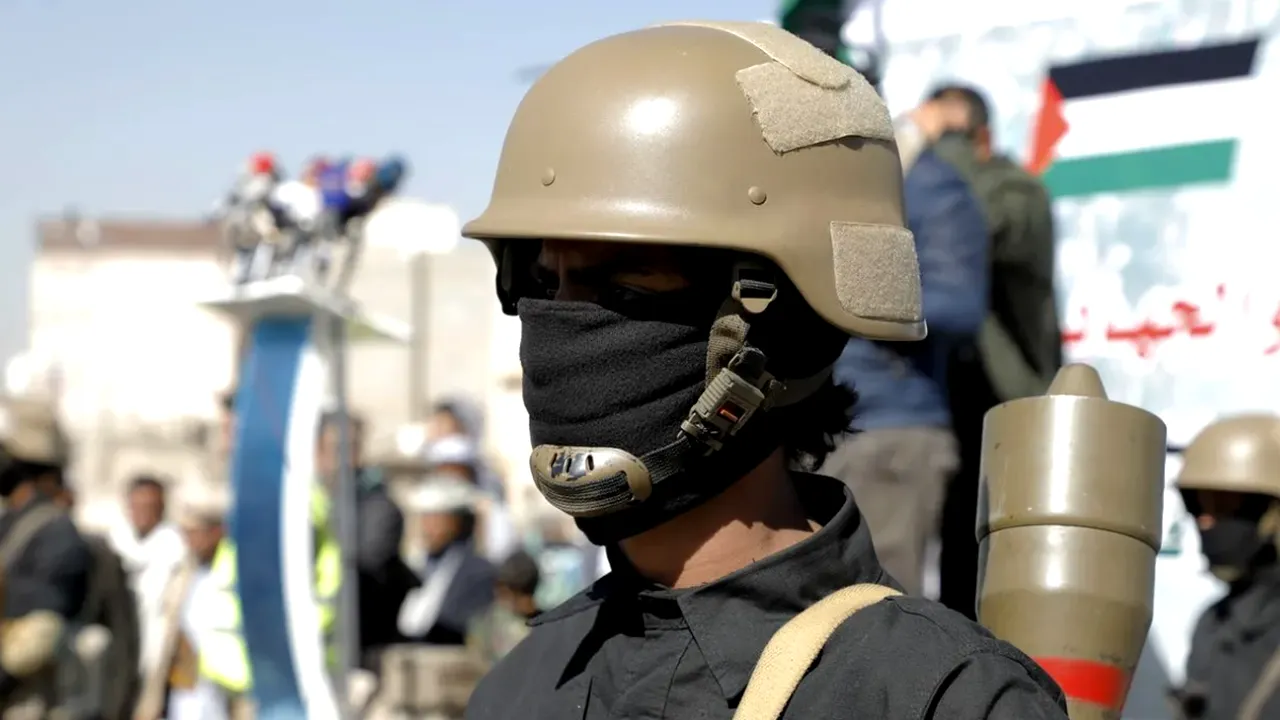 Rebelii HOUTHI, „ultimul supraviețuitor” din Axa Răului condusă de Iran. Rachete cu rază lungă de acțiune și drone, trimise împotriva Israelului