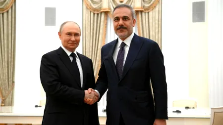 Putin discută cu ministrul turc de Externe despre posibilitatea încheierii RĂZBOIULUI din Ucraina