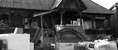 Cum arată o casă tradițională de lemn recondiționată de o echipă de meșteșugari din Maramureș