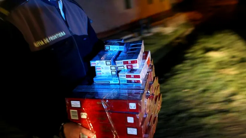 Trei tineri brăileni, reținuți pentru contrabandă și peste 10.000 de pachete cu țigări, confiscate