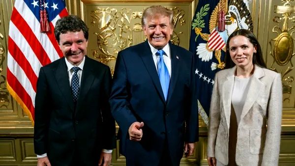 Povestea din spatele fotografiei lui Nicușor Dan cu Donald Trump, de la New York. Gândul a aflat de ce președintele României a publicat poza abia după 10 zile de când a fost făcută