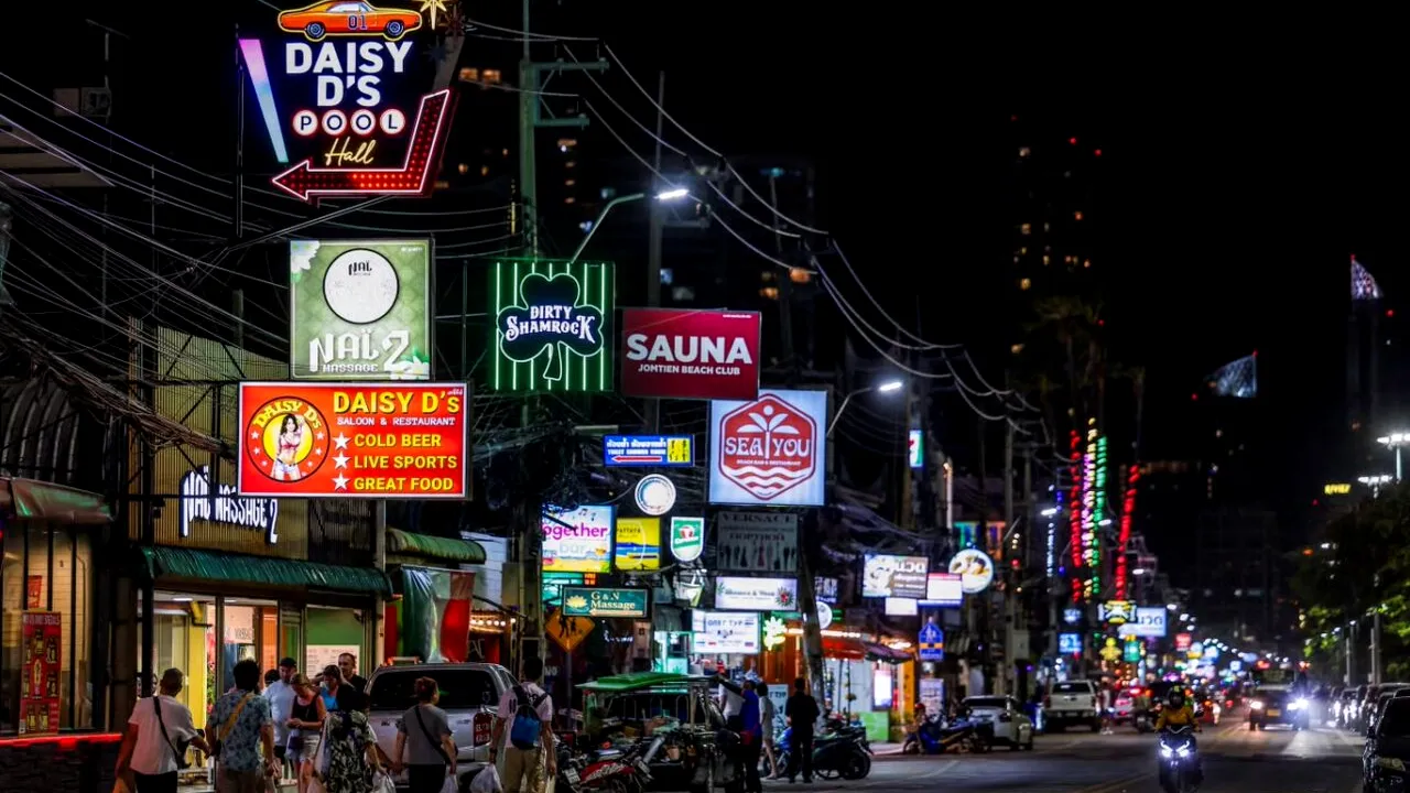 Thailanda ia măsuri împotriva prostituției înaintea sosirii a 5.000 de militari americani, aflați de peste 200 de zile pe mare