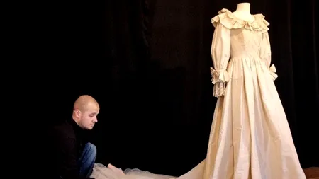 Rochii ale prințesei Diana, vândute la licitație cu 1,2 milioane de dolari