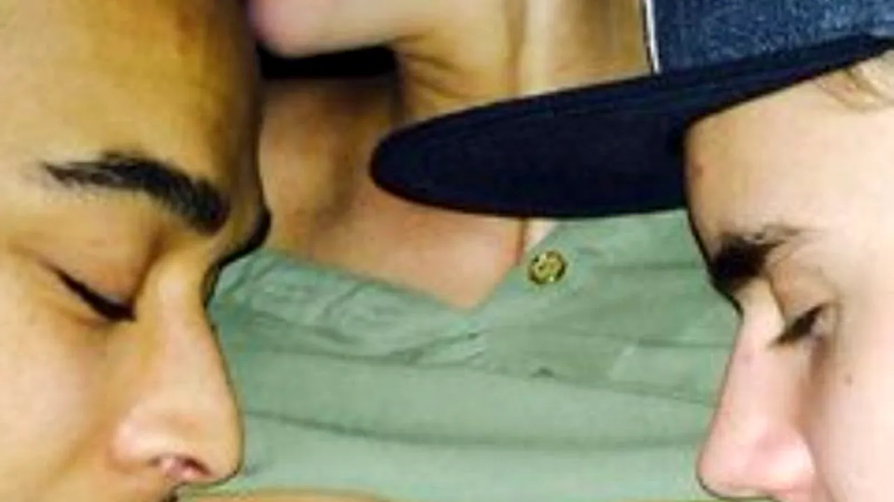 FOTO: Justin Bieber, imagine controversată. Cum a fost surprins în studioul său din LA