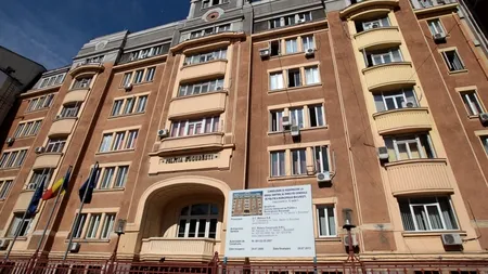 Un angajat al Poliției Capitalei a căzut de la nivelul etajului unu, în curtea instituției