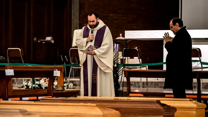 VIDEO.Mărturia sfâșietoare a preotului care a avut biserica plină de sicrie din cauza COVID-19: „Un loc de moarte, tristețe și doliu”