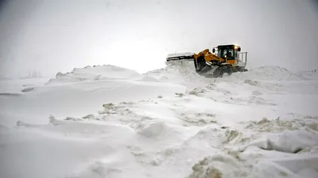 Dramă în Botoșani: O gravidă a născut, dar fătul este mort, iar militarii încearcă să ajungă să salveze femeia