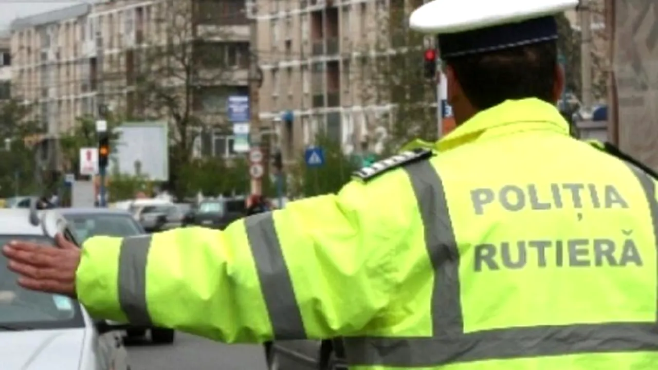 Un botoșănean circula de luni bune cu o „mașină-fantomă